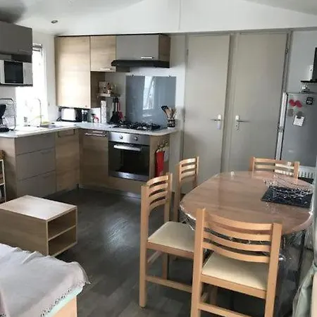 Campsite Mobile Avec Piscine Dans Calme Proche Saint-Hilaire-de-Riez